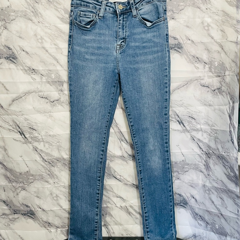 Skinny Blue Jeans with Contrast Stitching